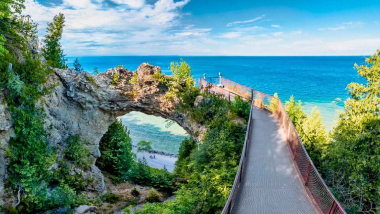 Unseen America: 40 Best Hidden Vacation Gems in the US You Shouldn’t Miss